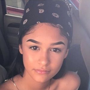 Serina Rueda, 22 (YouTube明星)