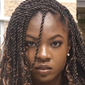 Seun Okimi, 27 (YouTube明星)