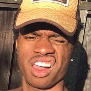 Shacrow, 26 (TikTok明星)