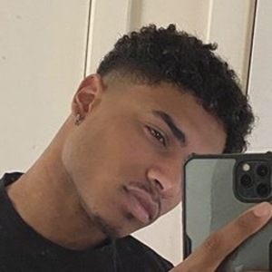 Shade Andrew, 26 (Instagram Star)