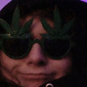 ShadowApples, 26 (YouTube Star)