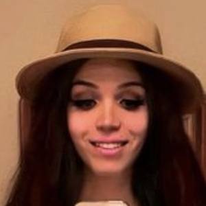 Shaina Delani, 28 (Instagram Star)