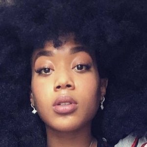 Shaina West, 31 (Nữ diễn viên điện ảnh)