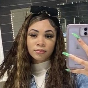 Shakira Isaac image 7