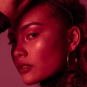 Shanne Dandan, 25 (流行歌手)