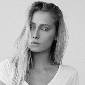 Shannon Barker image 5