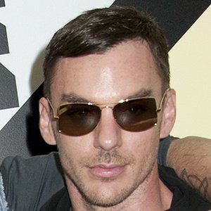 Shannon Leto, 55 (鼓手)