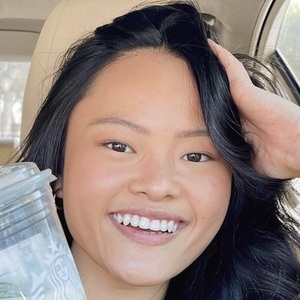 Shannon Mano, 24 (TikTok Star)