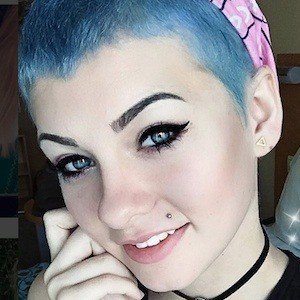 Shannon Taylor, 26 (YouTube Star)