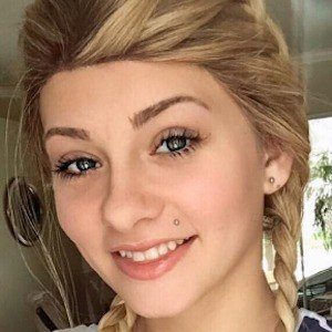 Shannon Taylor, 28 (YouTube Star)