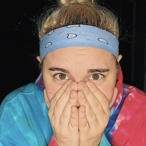 Shannon Winnington, 27 (TikTok Star)