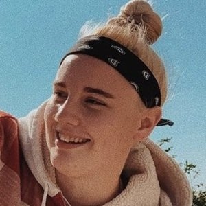 Shannon Winnington, 27 (TikTok Star)