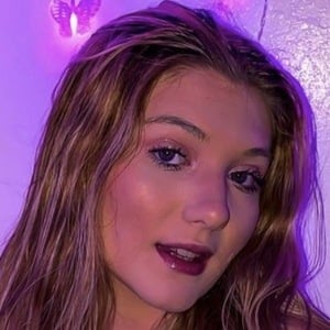 Shay Mandigo, 22 (TikTok明星)