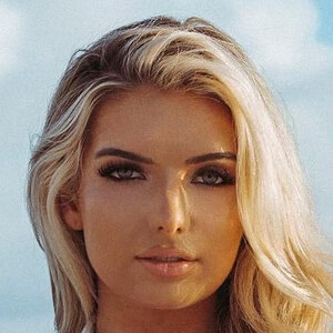 Shea Jones, 28 (TikTok Star)