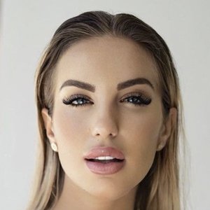 Sheila Fuster image 8