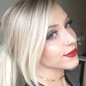 Shelby LuxxBunny, 34 (Twitch Star)