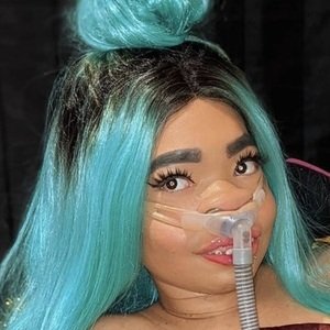 shelbykinsxo, 28 (TikTok Star)