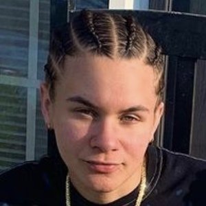 Shelovesanasty, 25 (Instagram Star)