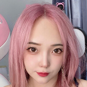 Sherlin Susanto, 31 (Instagram明星)