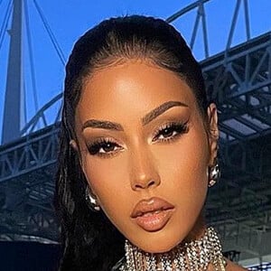 Sherry Foreign image 5