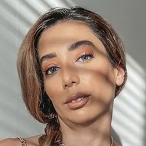 Shima Katouzian, 37 (企业家)