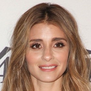 Shiri Appleby image 5