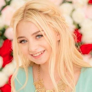 Sicily Rose, 19 (模特)