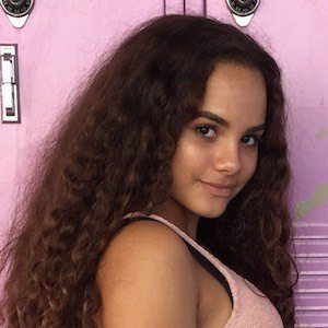 Sienna Ribeiro, 21 (TikTok Star)