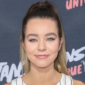 Sierra Furtado, 32 (Estrelas do YouTube)
