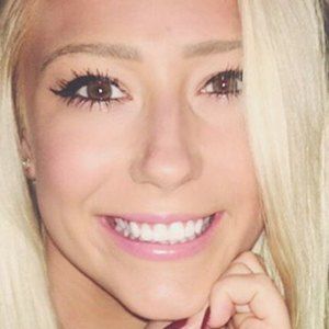 Sierra Sandeen, 27 (YouNow明星)