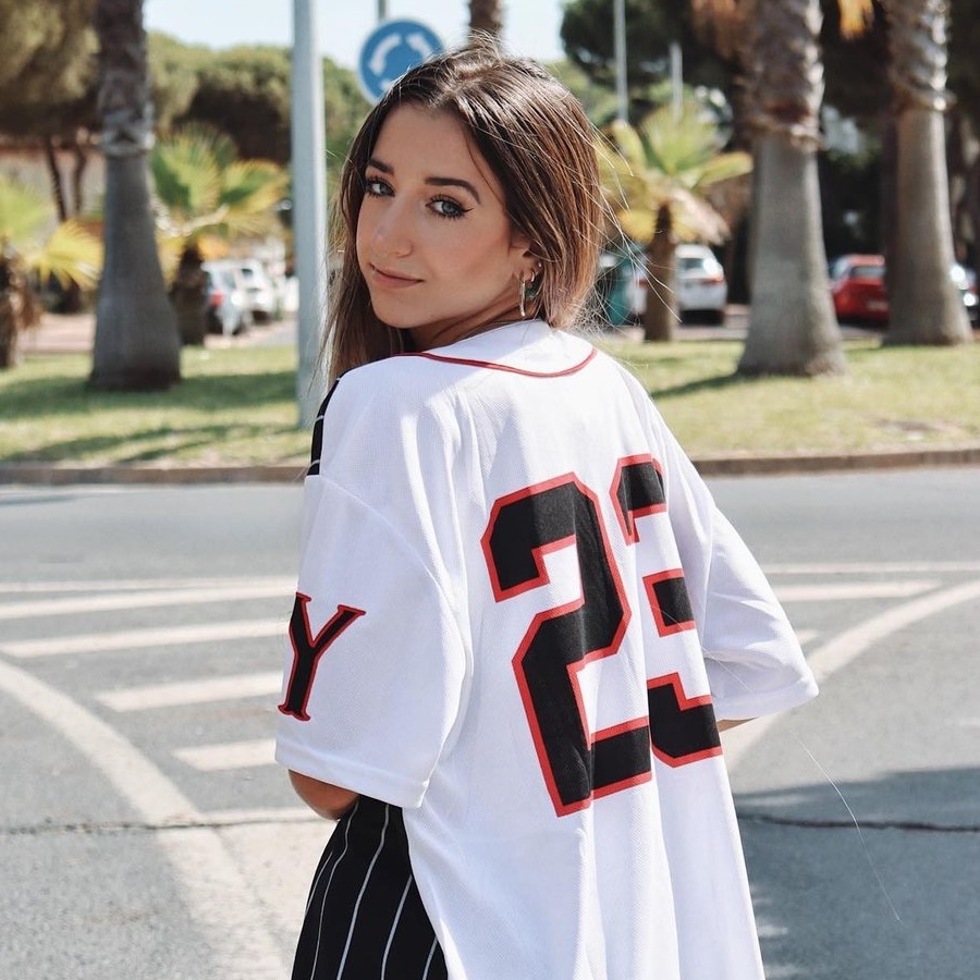 Silvana Rebollo, 17 (TikTok Star)