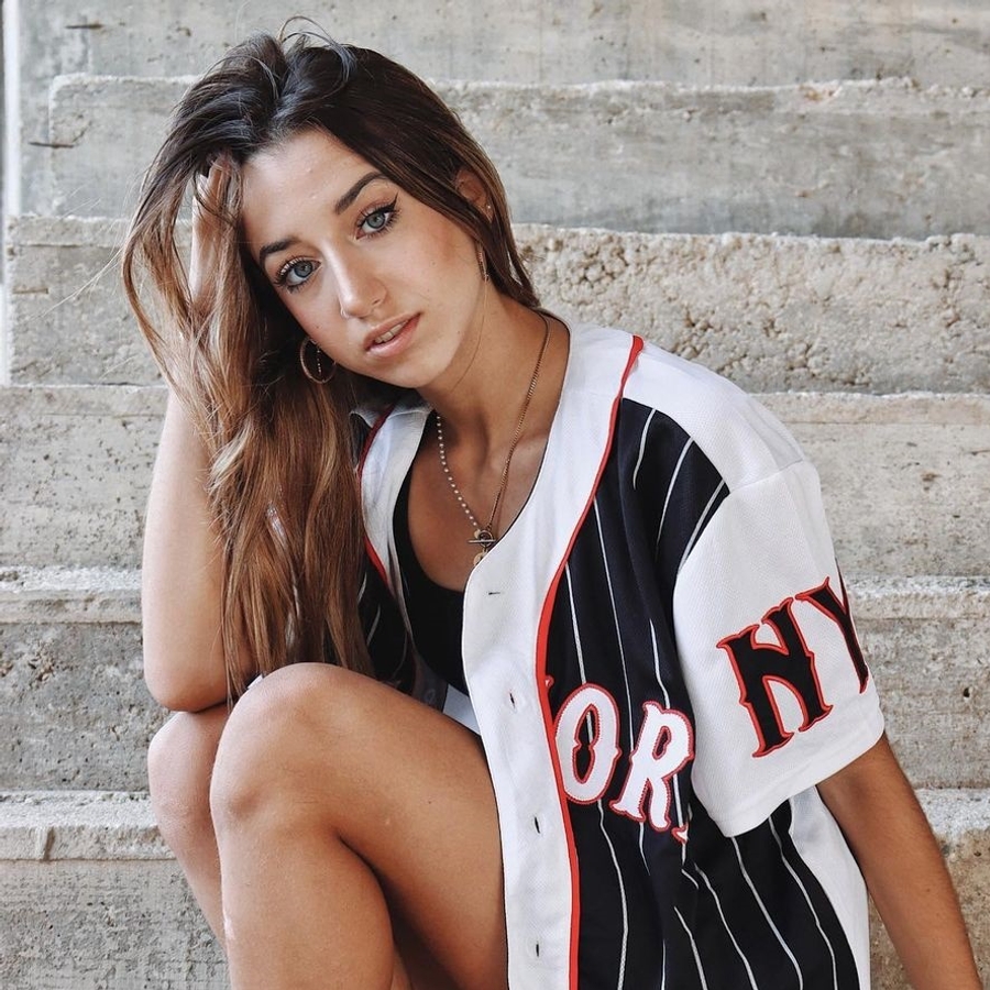 Silvana Rebollo, 17 (TikTok Star)