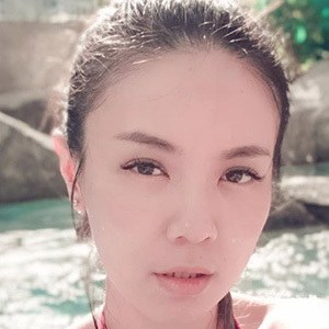 Silver Ang, 40 (电视女演员)