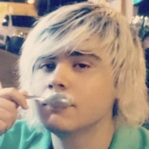 Silvio Gamer, 24 (Estrelas do YouTube)