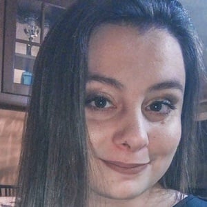 Simply Sarah, 25 (YouTube Star)