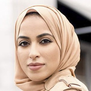 simplyjaserah, 36 (Blogueiro)