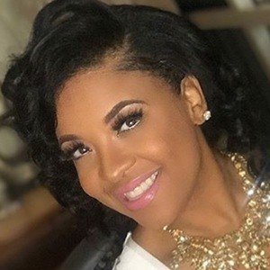 Sina Bina, 39 (现实之星)