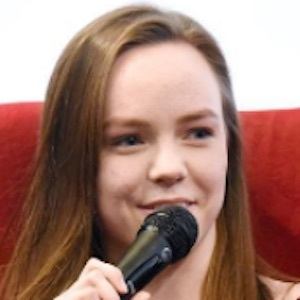 Sindijalo, 24 (YouTube Star)