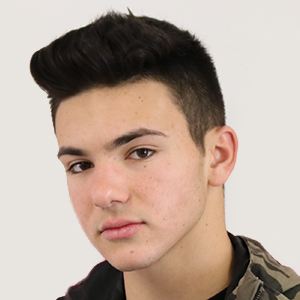 Skye, 25 (Pop Singer)