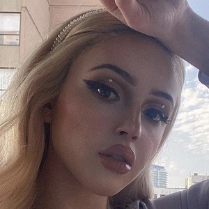 Skylar Radzion image 6