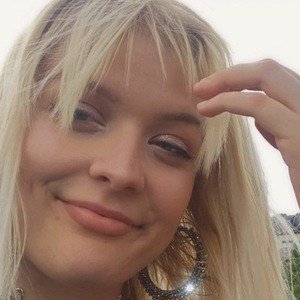 Slim Whispers image 3