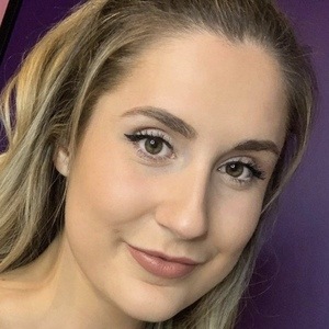 Sloane Wilson image 5