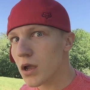 Smallestspark, 30 (TikTok Star)