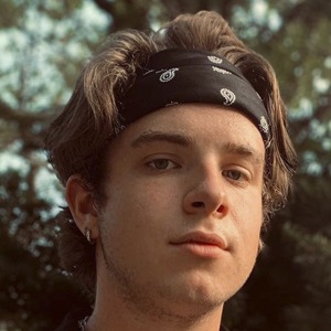 Snacswell, 24 (TikTok明星)