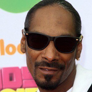 Snoop Dogg, 54 (Rapero)