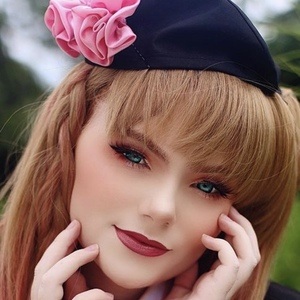 SnowyLies, 24 (TikTok Star)