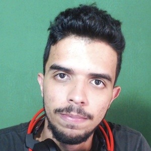 Snuky, 30 (YouTuber)