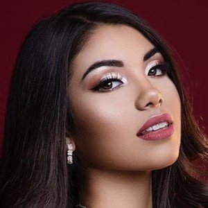 Sofia Donoso, 26 (Estrella de YouTube)