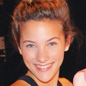 Sofie Dossi, 24 (Instagram Star)
