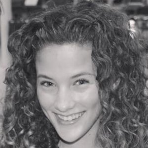Sofie Dossi, 24 (Instagram明星)